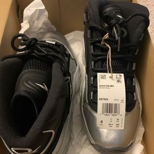 Reebok Question Mid.